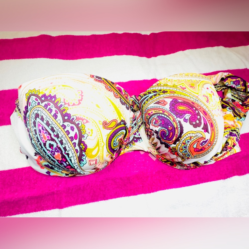 2/$20 Victoria's Secret 36D Bikini Top Multicolor Paisley Strapless